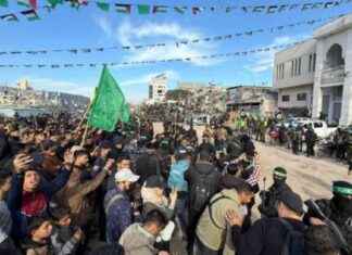 Fire gidsler genforenes med familier i Israel fire-gidsler-genforenes-med-familier-i-srael