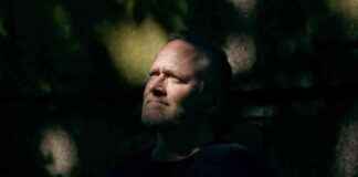 Anders Samuelsen: Juble over Danmark – Flyttet til Schweiz. anders-samuelsen-juble-over-danmark-flyttet-til-schweiz